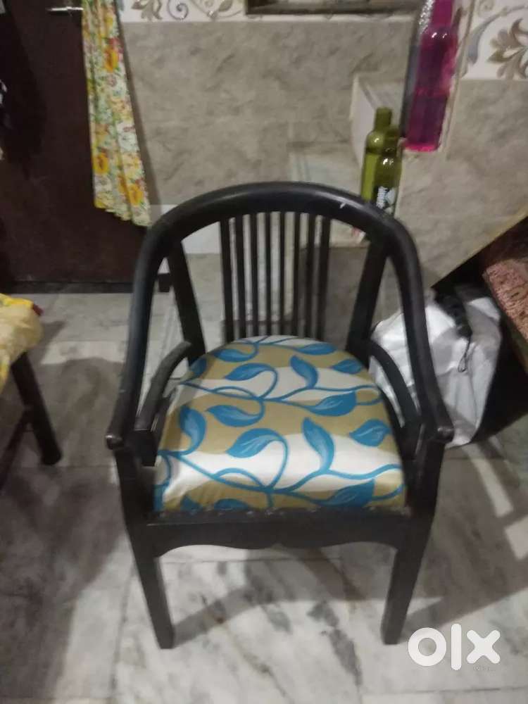 Antique  3 wooden Chairs( sagwan) and tea table