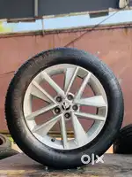16 Inch 5 Hole 100 Pcd Scoda Rapid Oem Alloys & 205/55/16 4 Used Tyers