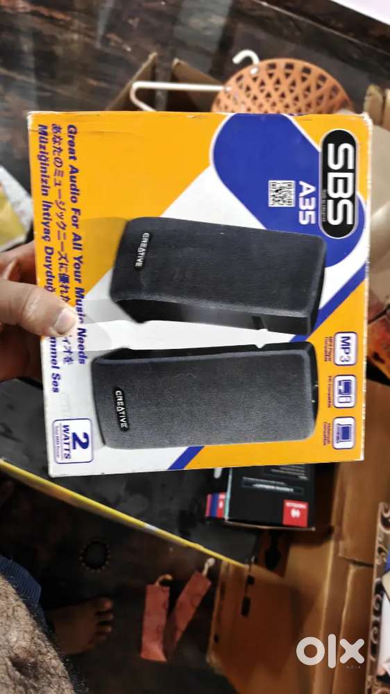 Creative computer speakers