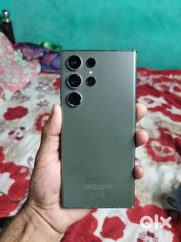 Samsung galaxy s 23 ultra 12 256 good phone small scratch urgent sell