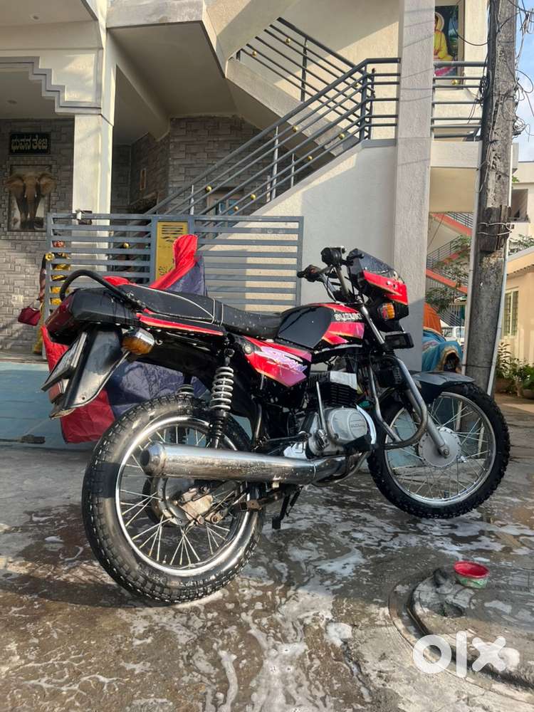 Suzuki samurai converted into shogun