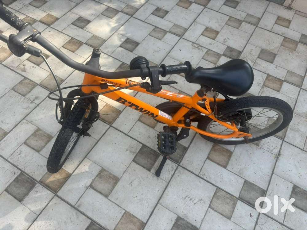Bicycle for 4 -6 year old at throw away price