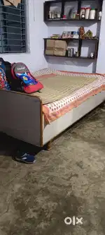Single bed box cot