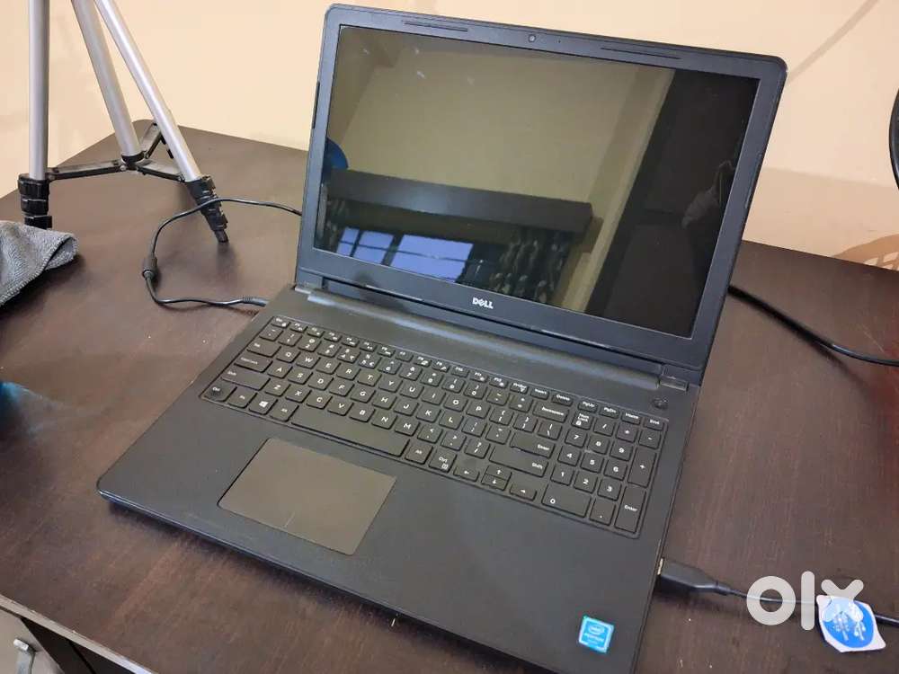 Dell Inspiron 15-3552 Quad core with 4gb RAM 500GB Hard disk