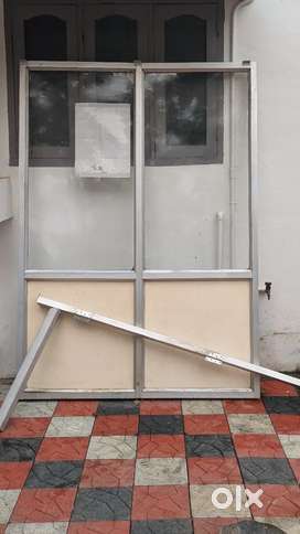 Aluminium fabrication glass door