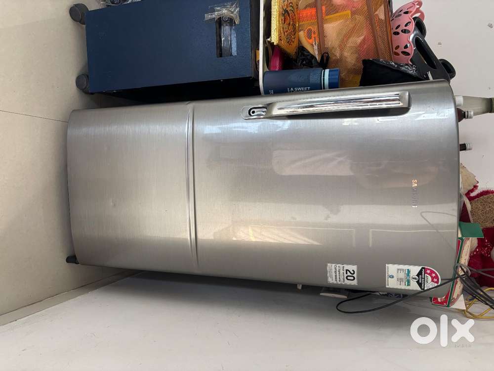 SAMSUNG 183 L Fridge