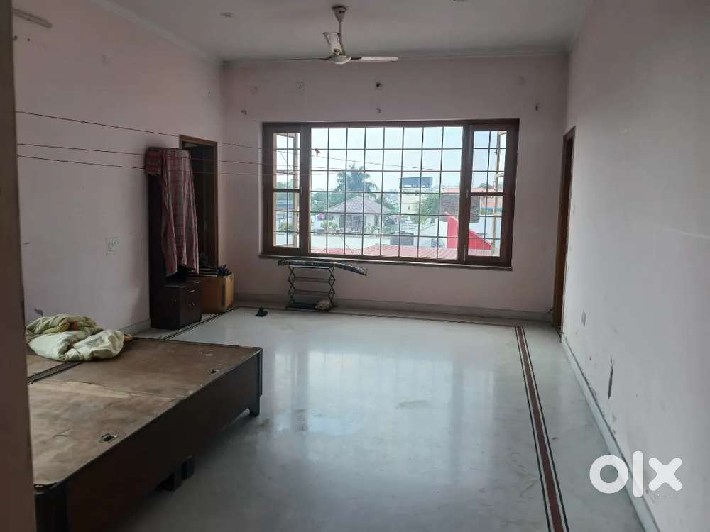 Independent Room