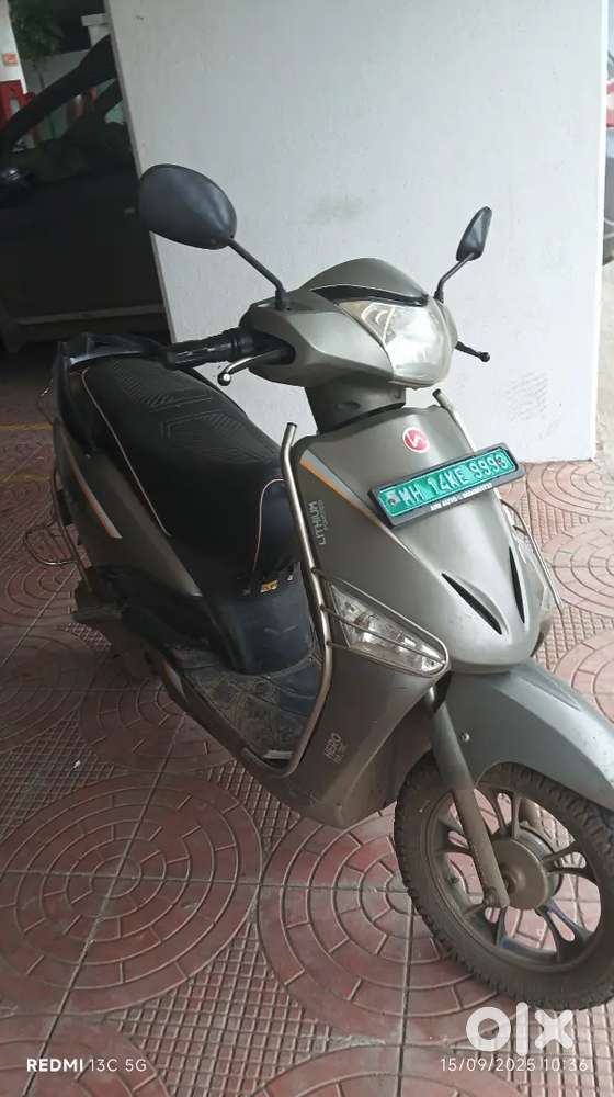 Electric bike with 2 batteries, 2 chargers are available