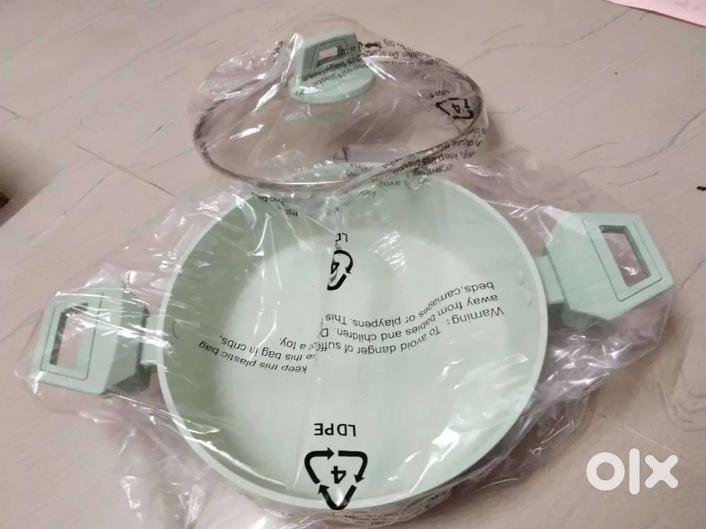 Marble Kadai with Lid- 24cm Dia- 2.3 litre capacity