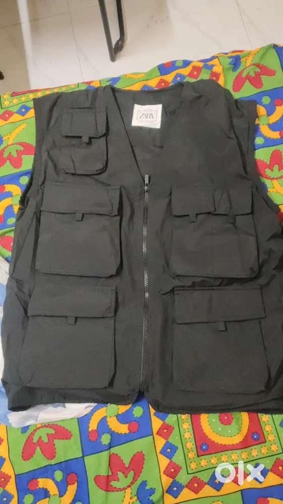 Jacket Cutslip with Gloves (Negotiable)