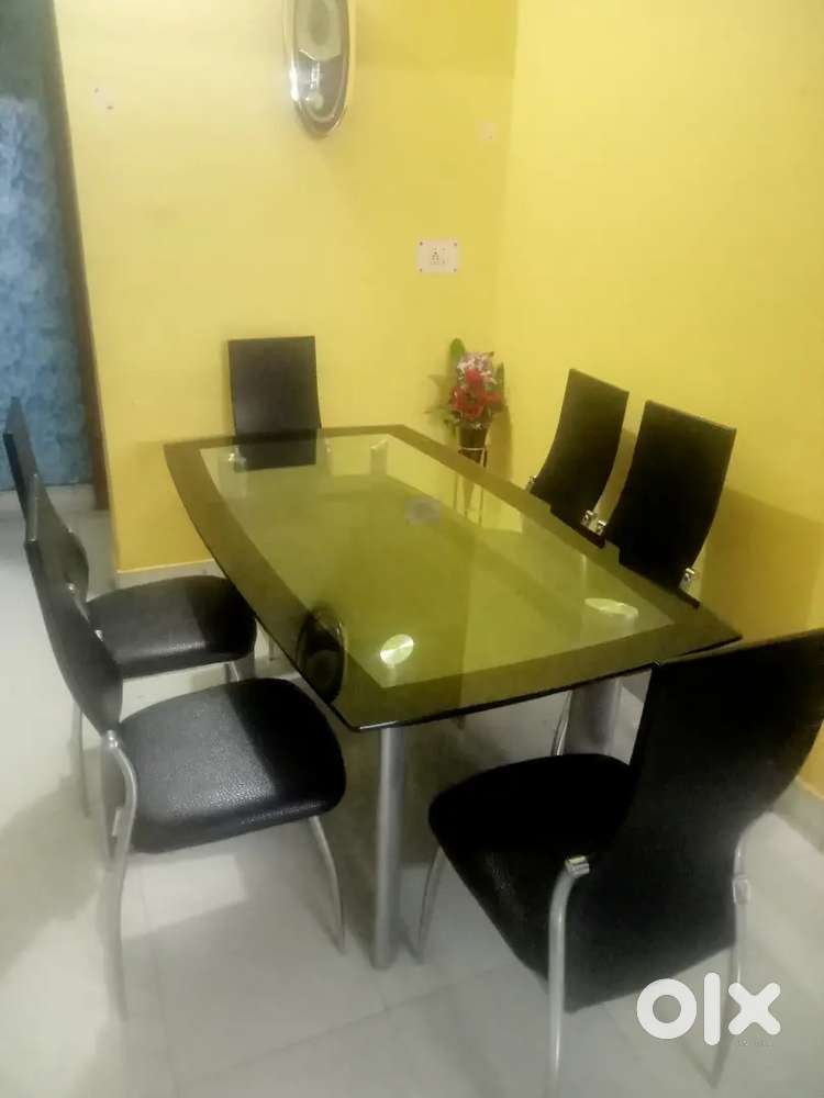 Six seated dining table