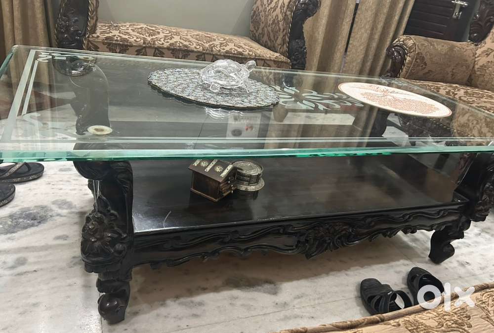 9 seater  Antique Sofa central table