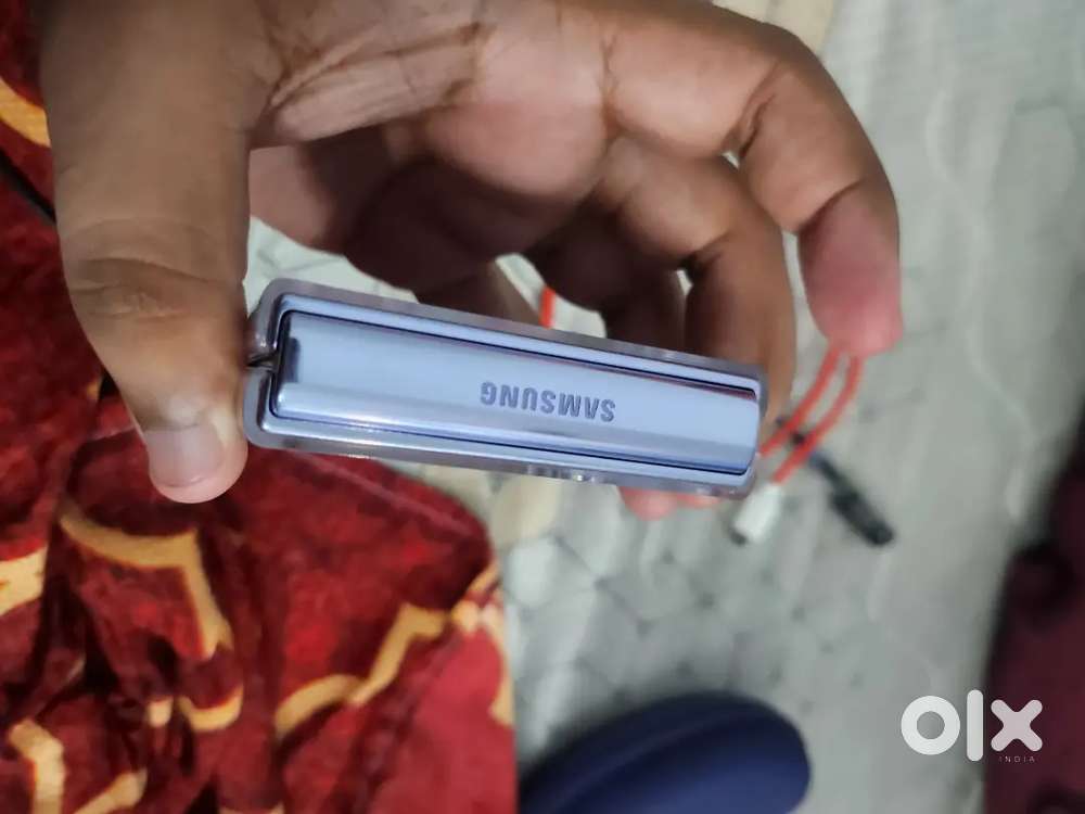 Samsung galaxy Z flip 4