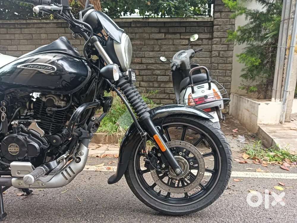 Selling my avenger 160 street in very good condition