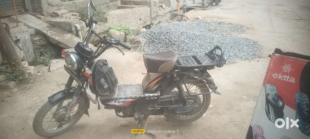 TVs xl 100 modl 2023 , 9000 km
