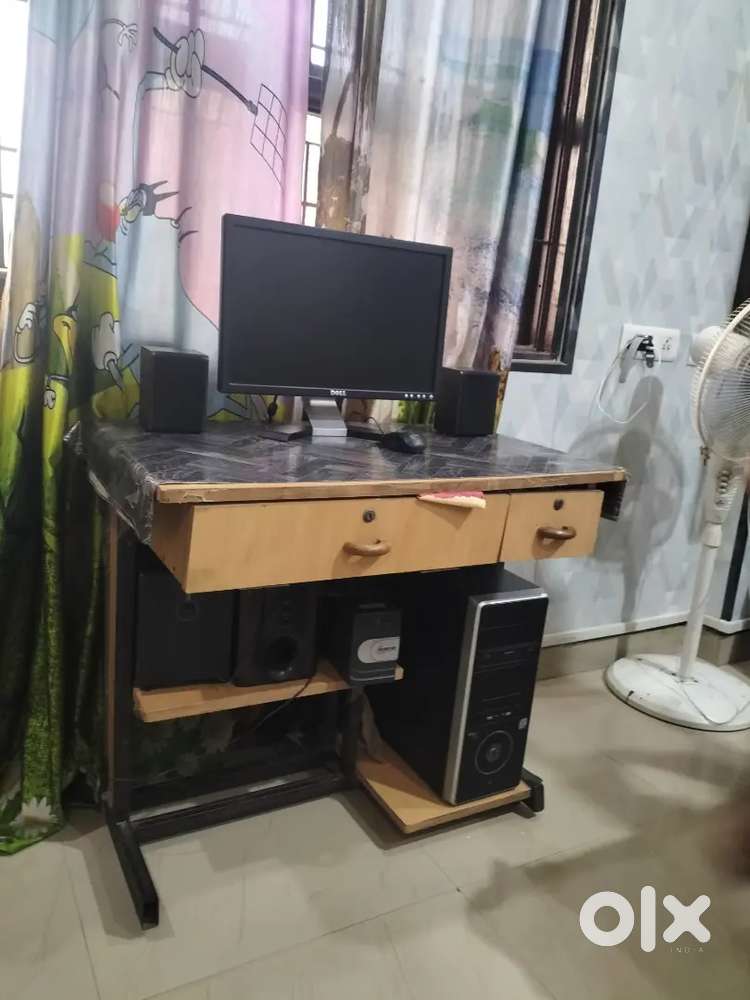 Desktop computer
