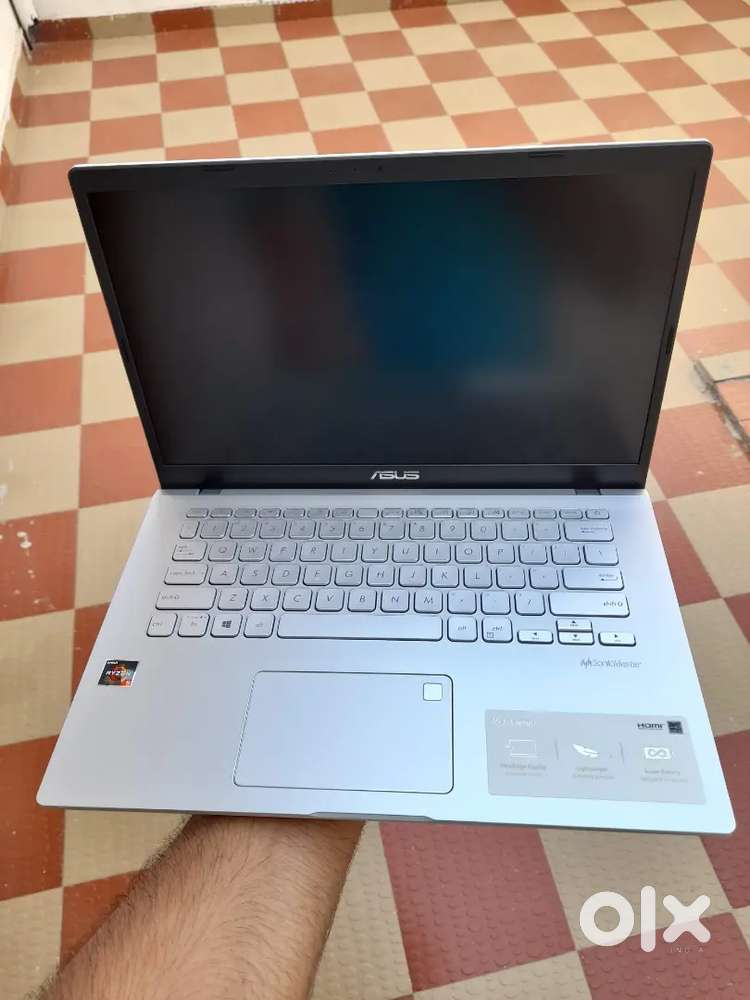 Laptop 8GB RAm 256 GB SSD (expandable) 2GB graphic card
