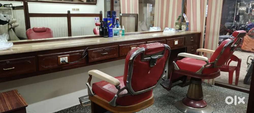 Beauty Parlor for sale