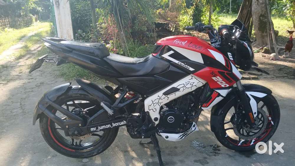 1.3lakhs asking price bike condition A1