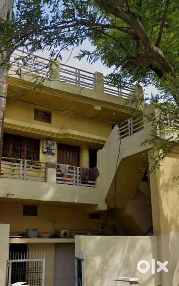 Family room available near Deen Dayal Bus stand 2 room 1 kitchen bath