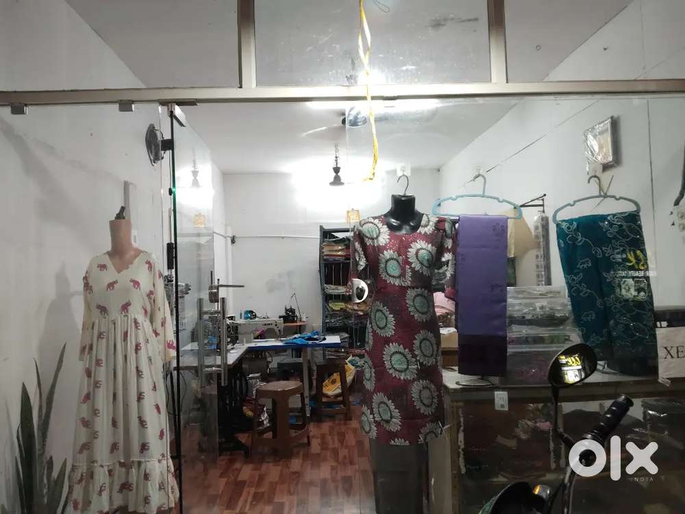 Shop mirror