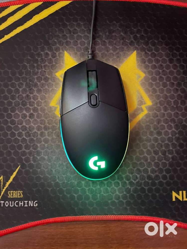 Logitech g102  New free full size Mouse pad  gaming mouse  rgb
