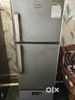 Whirlpool 240 L refrigerator