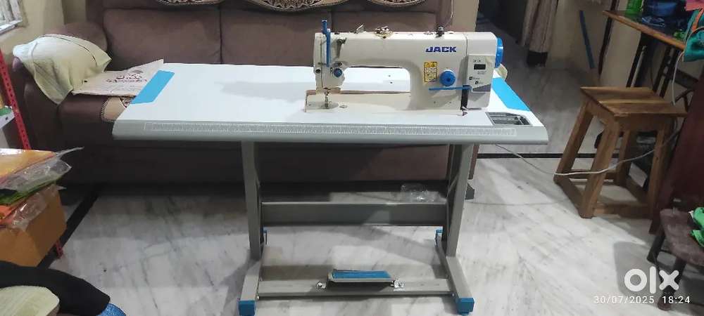 Jack sewing machine