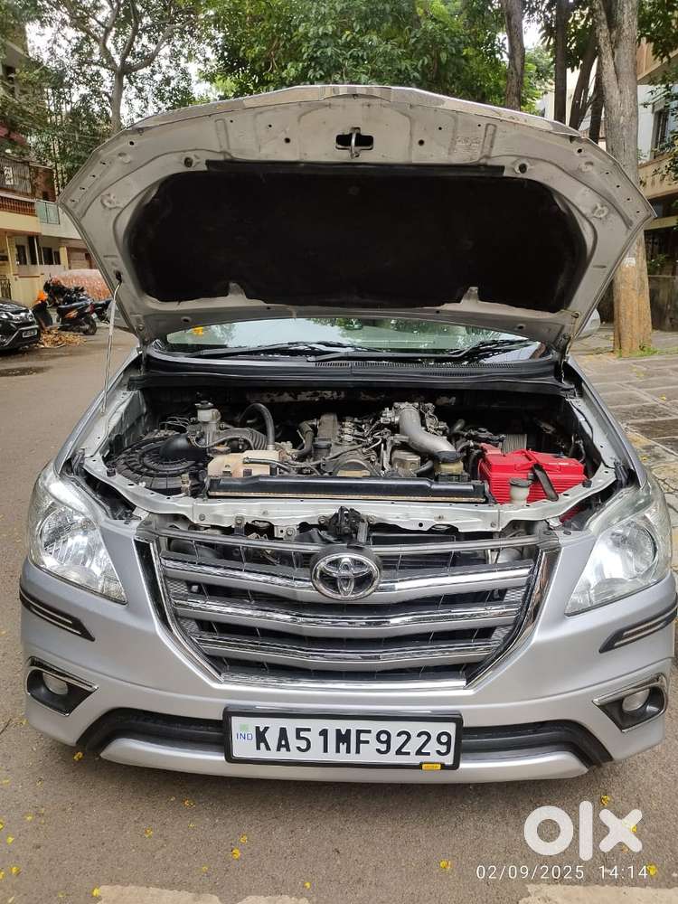Toyota Innova 2012-2013 2.5 VX (Diesel) 8 Seater BS IV, 2014, Diesel