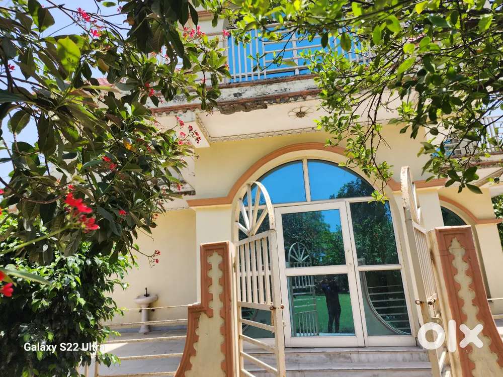600 sqyd kothi for rent