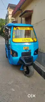Mahindra toto