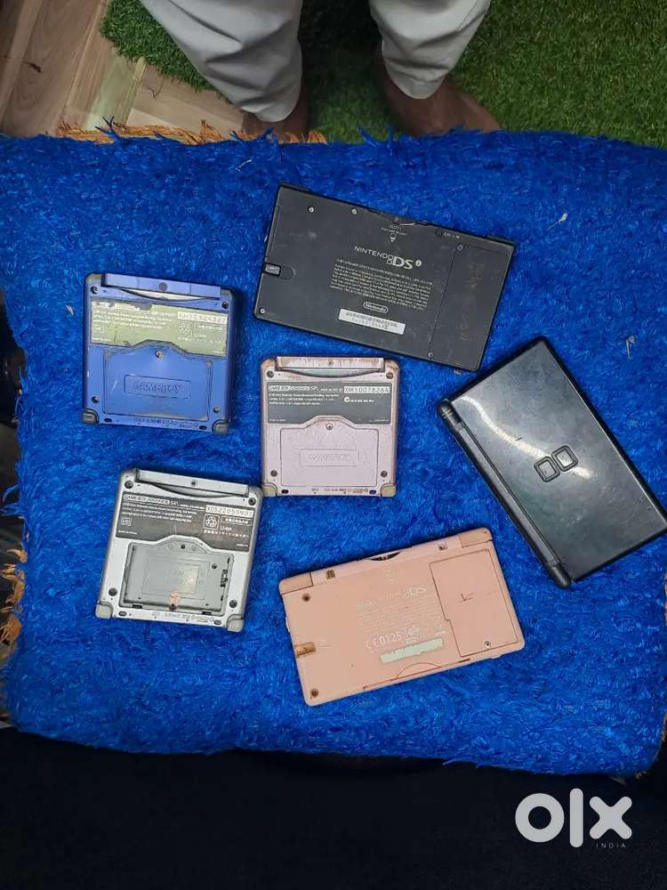 Non working gameboy advance. Nintendo ds. Dsi lite