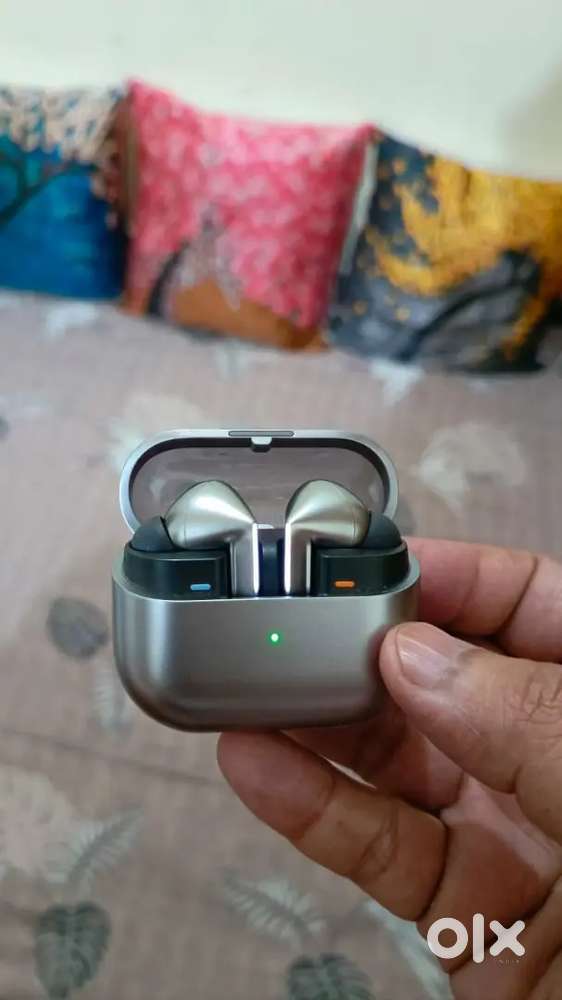 Samsmung buds 3 new condition