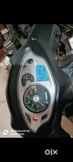 Bike hai esliye bech rhe