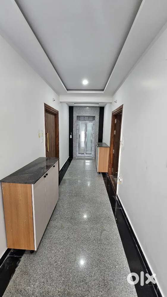 3BHK SEMI FURNISHED FLAT