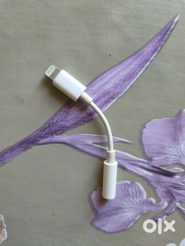 Apple lightning to 3.5mm audio cable