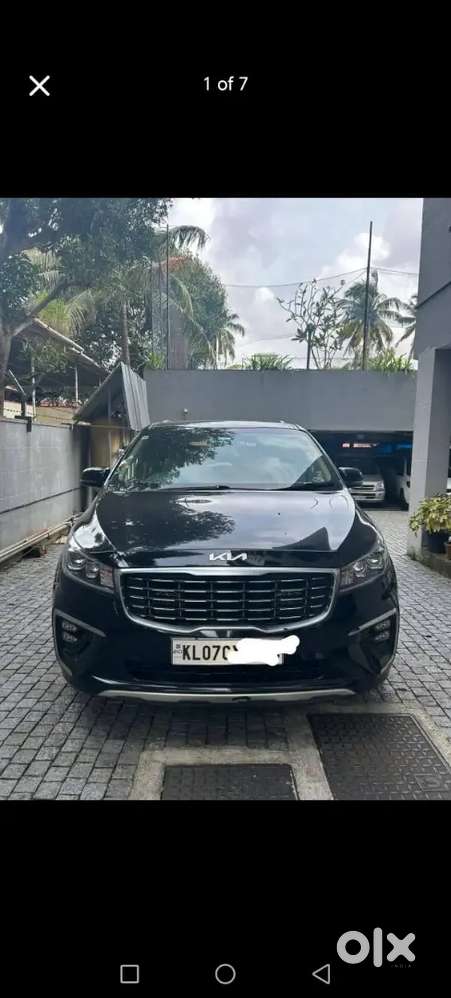 Kia carnival limousine