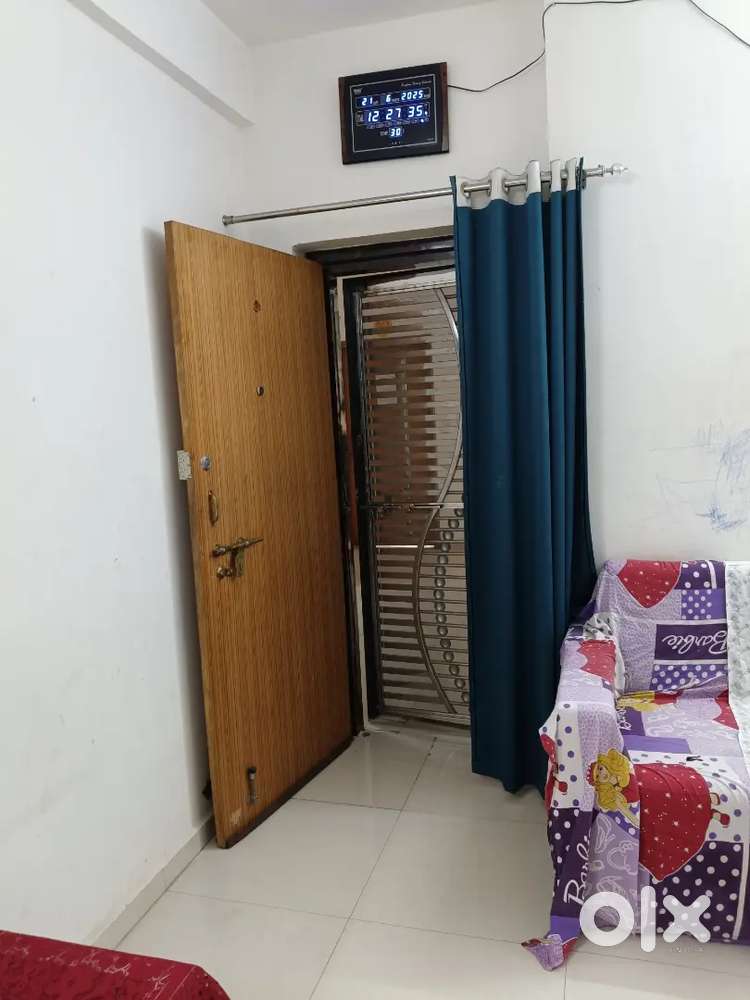 Kokta transport Nagar 2 nd floor, Maintainance and wifi included rent