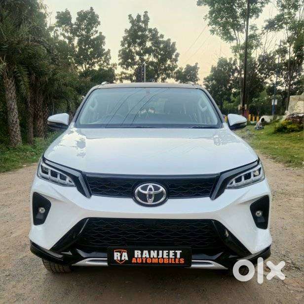 Toyota Fortuner Legender 4X2 AT 2.8, 2024, Diesel