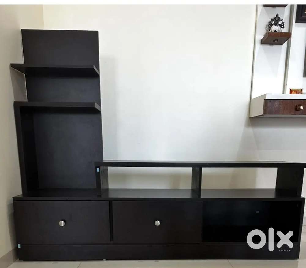 Stylish TV Stand in Good Condition