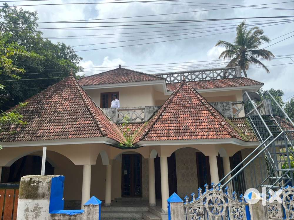 2bhk apartment for rent in first floor cusat kalamassery area