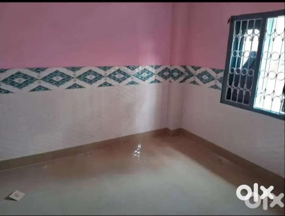 2BHK FLAT WITH BEAUTIFUL GARDEN AND WESTERN TOILET
