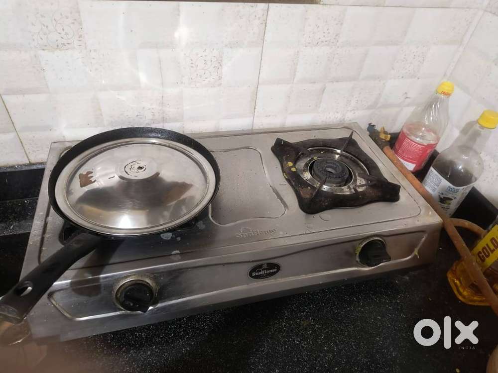Dual burner stove