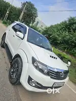 Toyota Fortuner 2015  AutomaticDiesel 87000 Km Driven