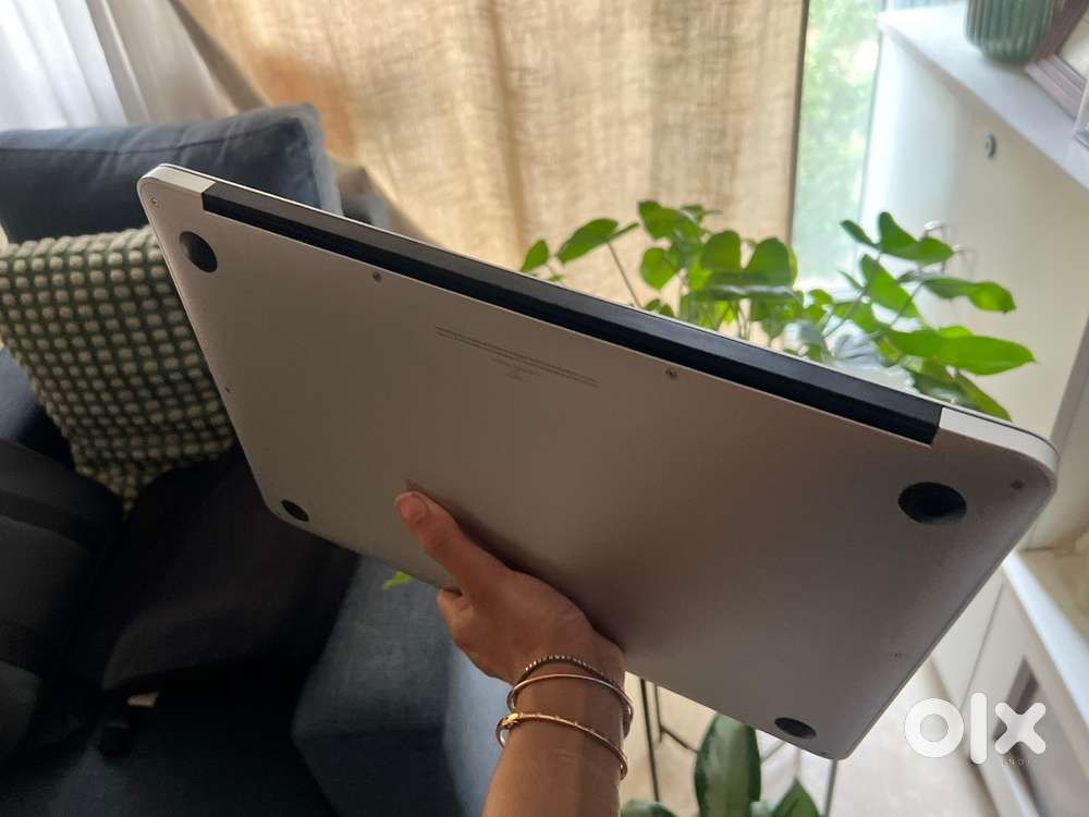 Great Deal- MacBook Air 13” (2020, i5)