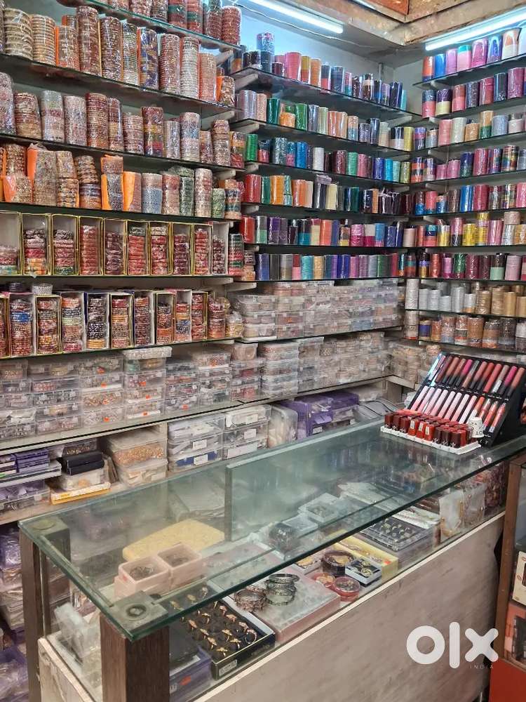 Preeti ornament an cosmetics