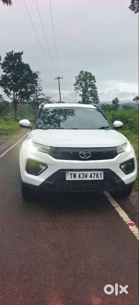 Well maintained tata nexon for sale 2023 september model