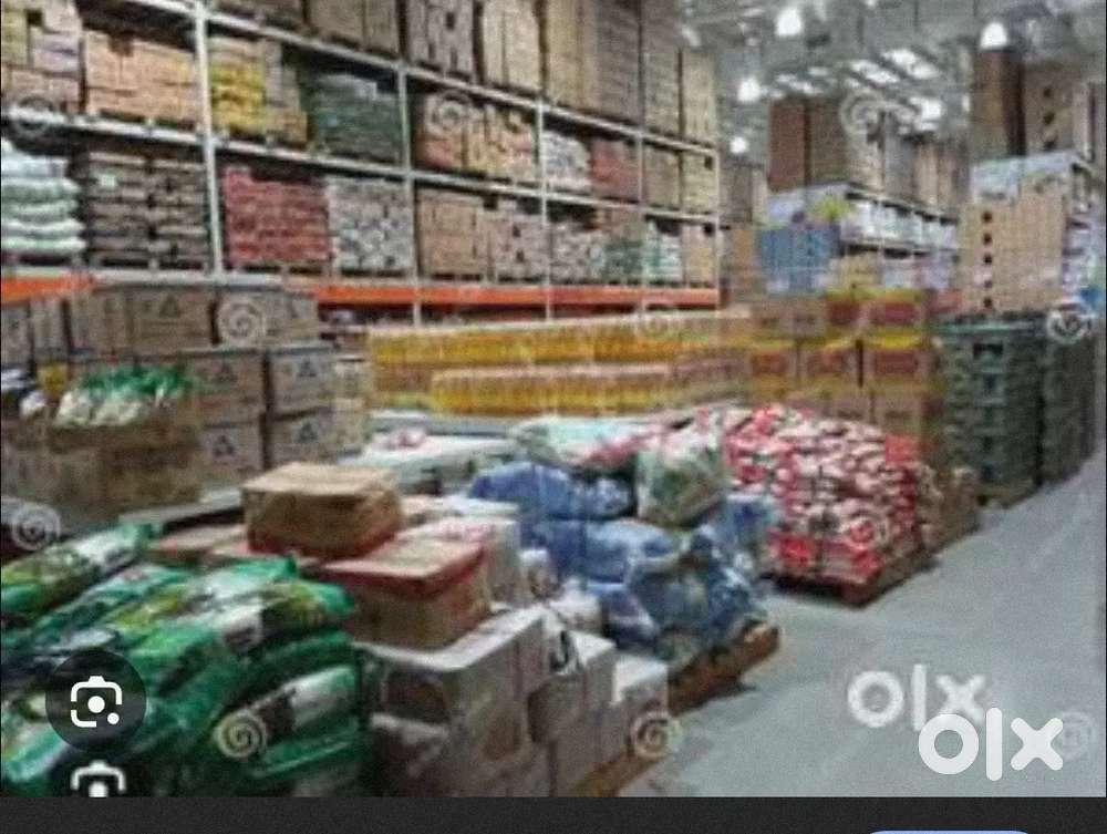 Grocery werehouse packing