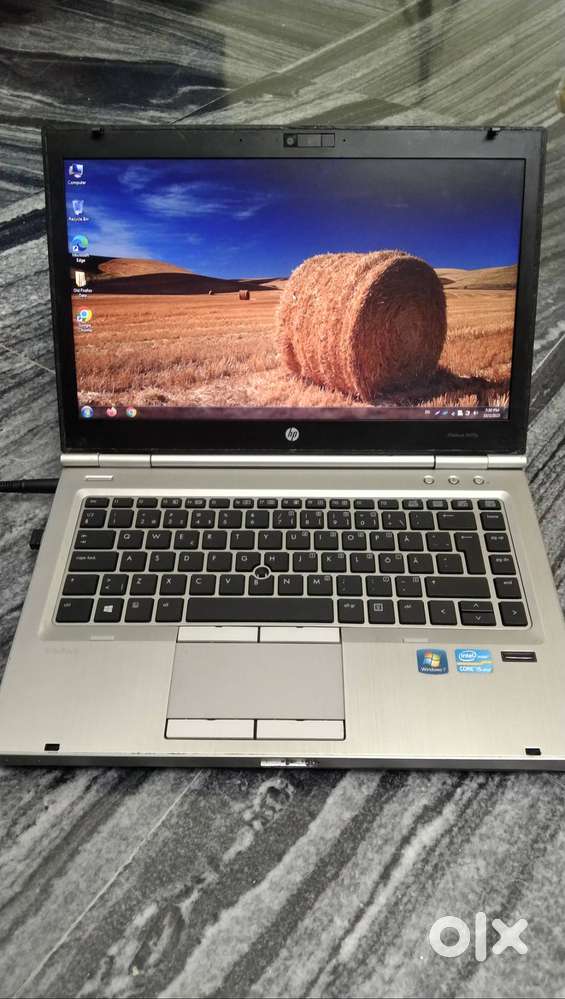 HP Laptop with Original window 7