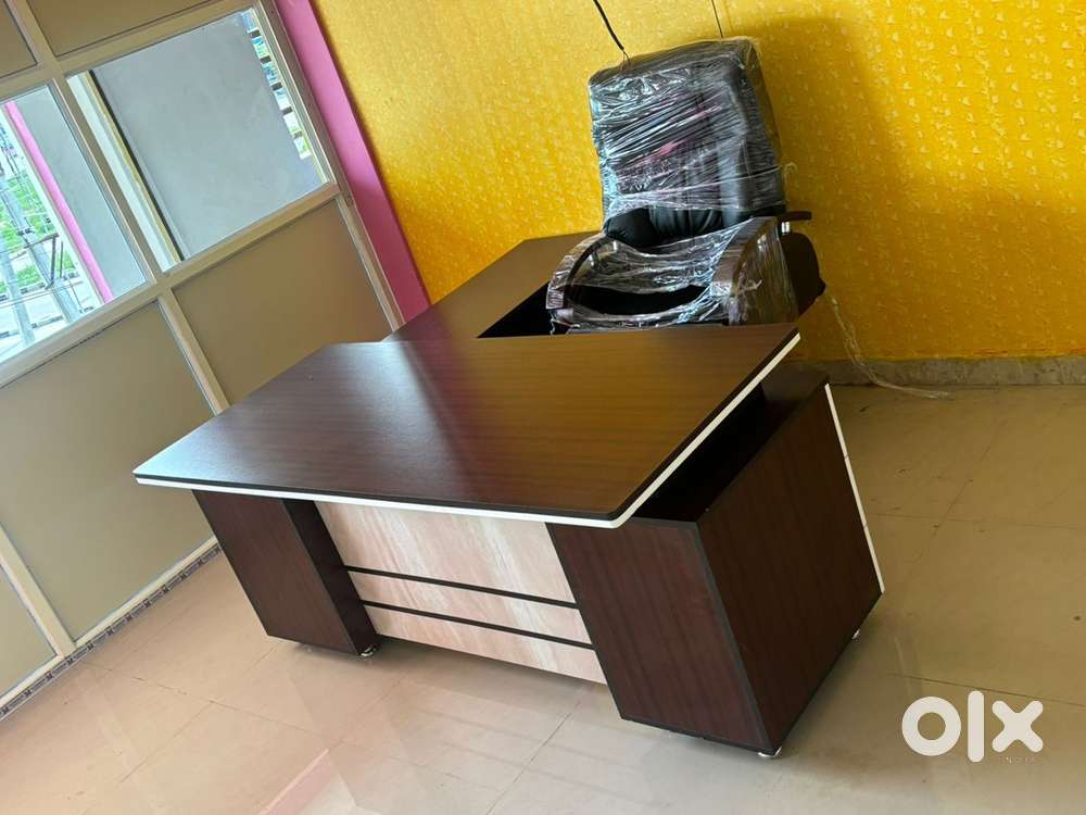 New Office chairs and tables office furniture